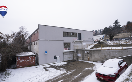 RE/MAX Ponúka exkluzívne na predaj samostatnú garáž na Pionierskej ul. v Bratislave