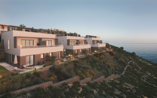 REMAX predstavuje: PROA – Luxusné vily s výhľadom na more v srdci Andalúzie